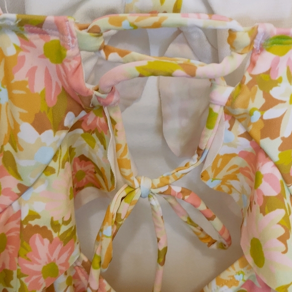 Hurley Floral One Piece Swimsuit - Picture 15 of 15